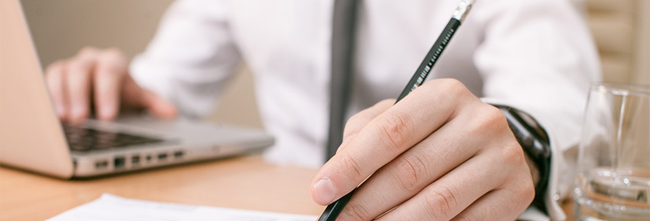 派遣先の事務スタッフを募集しています